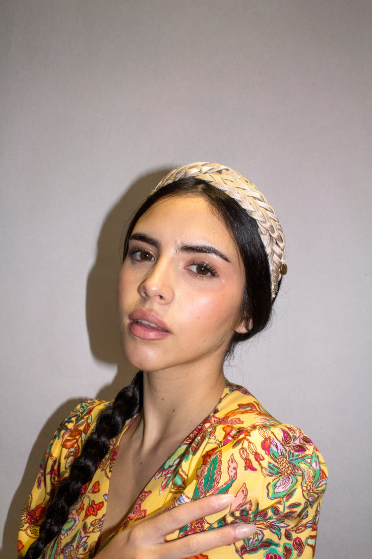 Diadema trenzada Chiara champagne
