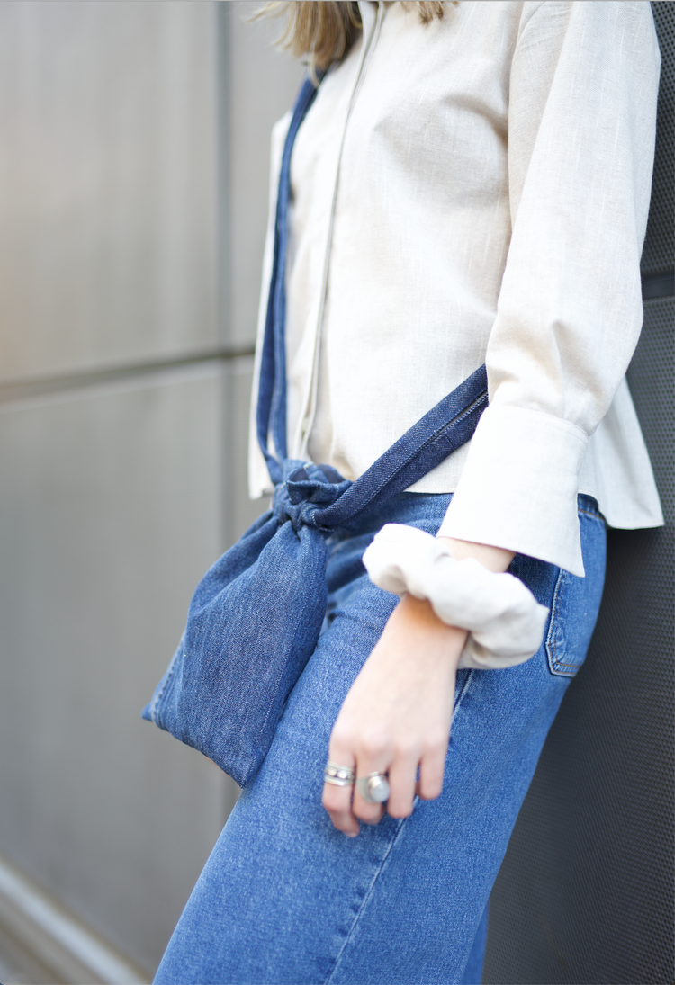 Limosnera MART blue