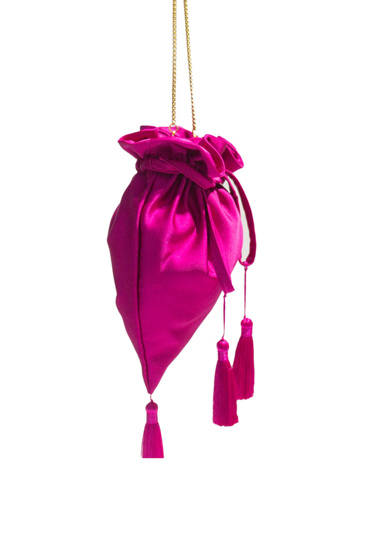 Bolso limosnnera con borlones fucsia